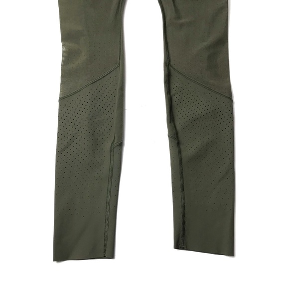 FINAL Lululemon Barre Star Pant Luon Fatigue Green Size 2 - Picture 5 of 6